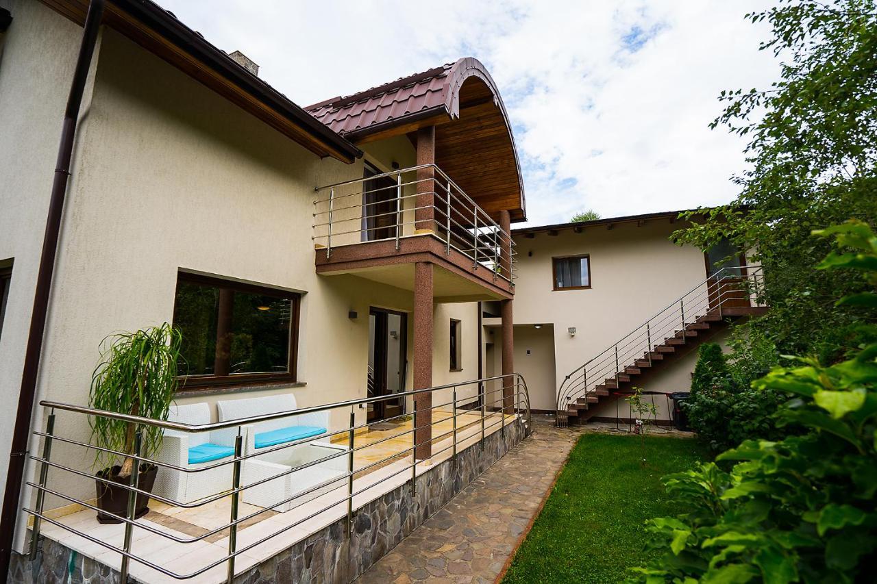 Casa Perla Nordului Hotell Moisei Exteriör bild